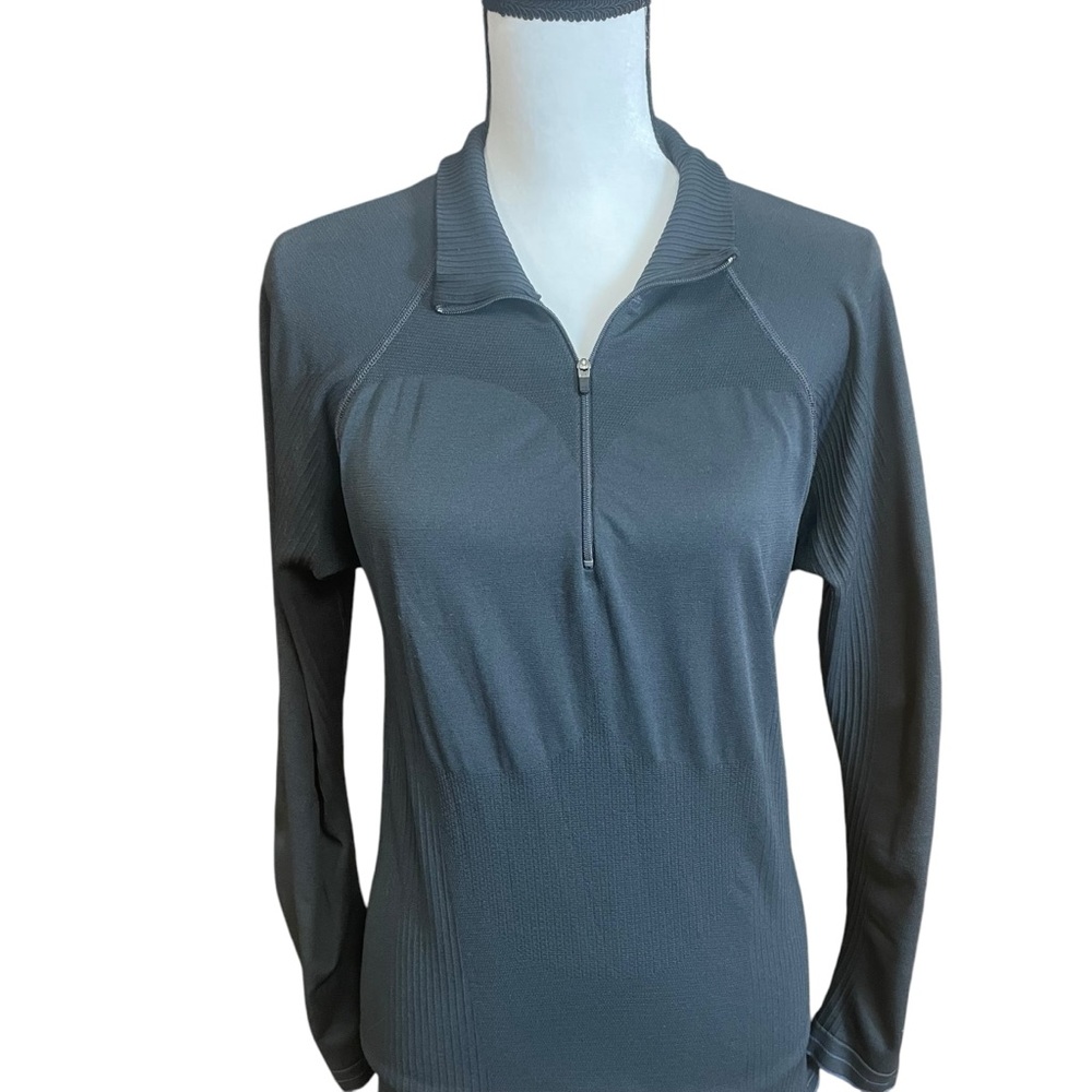 Patagonia Capilene quarter zip gray with blue trim pullover large